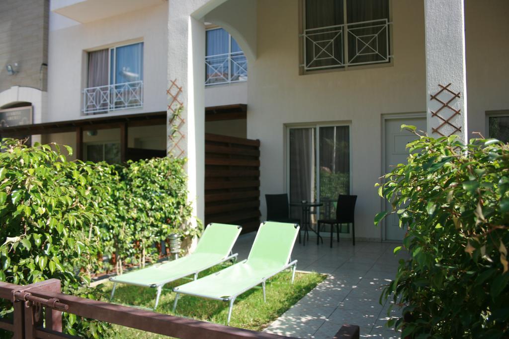 Sunrise Arches Apartments Limassol Phòng bức ảnh